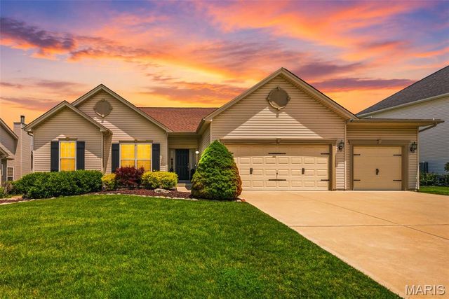 19 Milton Brennan Manor Court, Wentzville, MO 63385