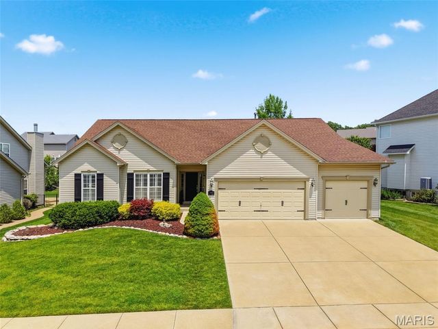 19 Milton Brennan Manor Court, Wentzville, MO 63385