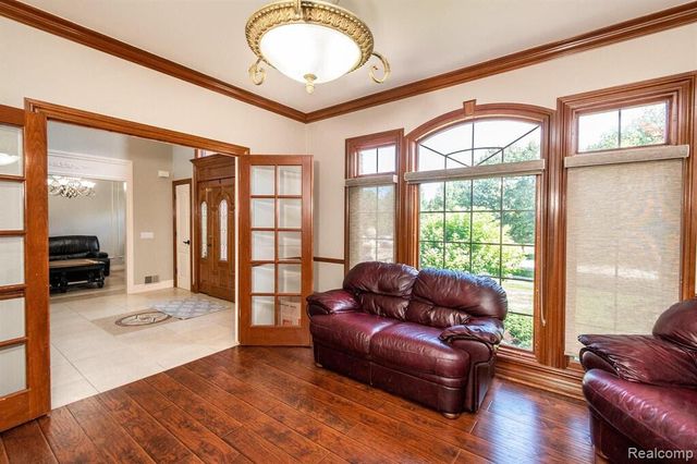 57629 Stonebriar Drive, Washington, MI 48094