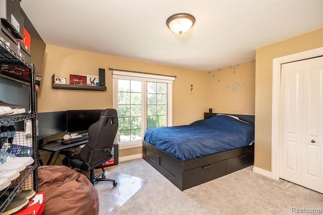 57629 Stonebriar Drive, Washington, MI 48094