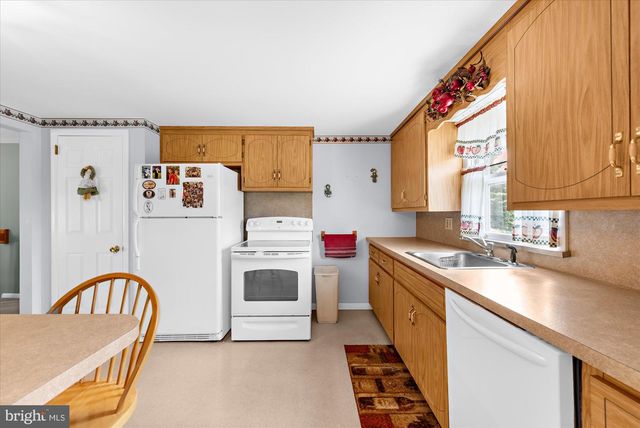 109 ROBERTS AVE, Quakertown, PA 18951