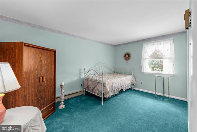 109 ROBERTS AVE, Quakertown, PA 18951