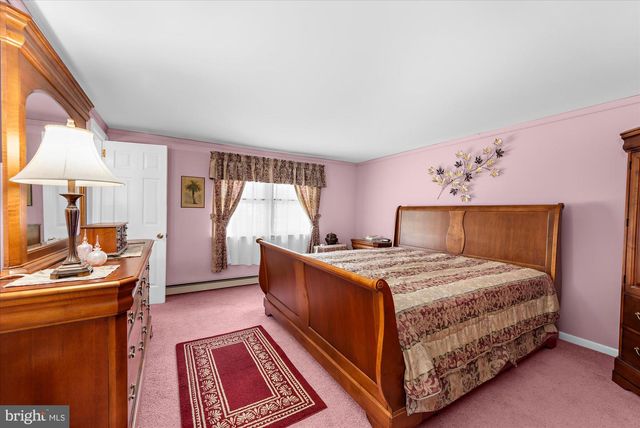 109 ROBERTS AVE, Quakertown, PA 18951