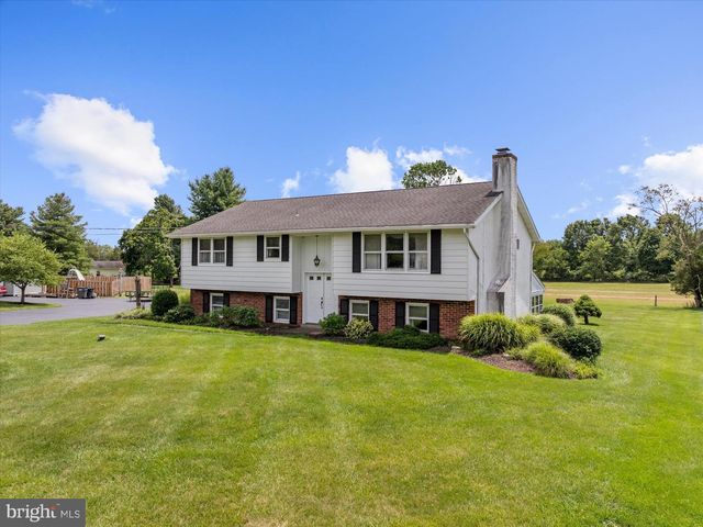 109 ROBERTS AVE, Quakertown, PA 18951