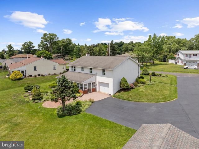 109 ROBERTS AVE, Quakertown, PA 18951