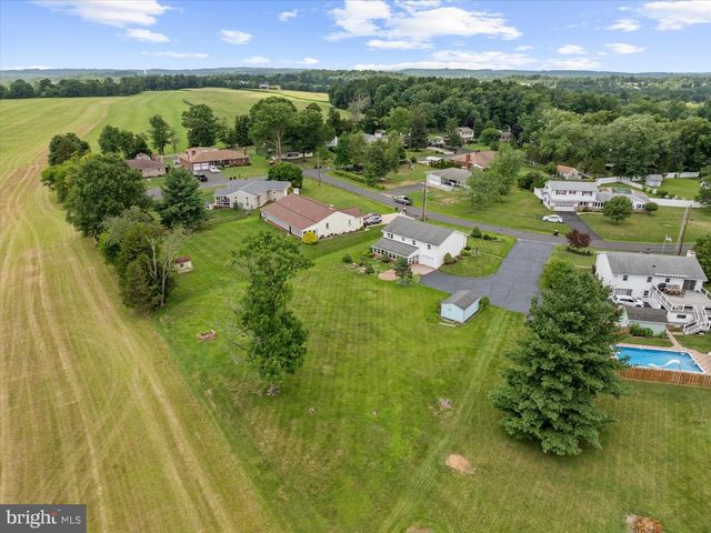 109 ROBERTS AVE, Quakertown, PA 18951