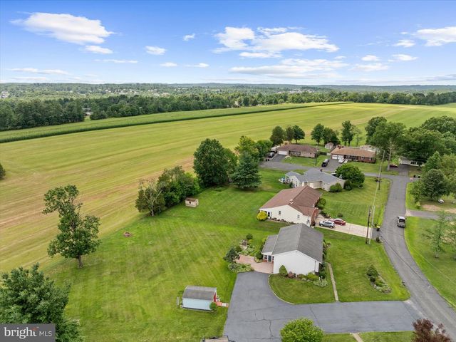109 ROBERTS AVE, Quakertown, PA 18951