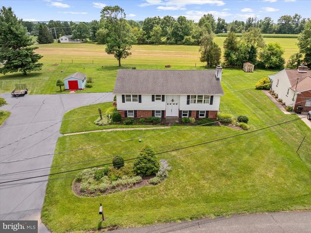 109 ROBERTS AVE, Quakertown, PA 18951