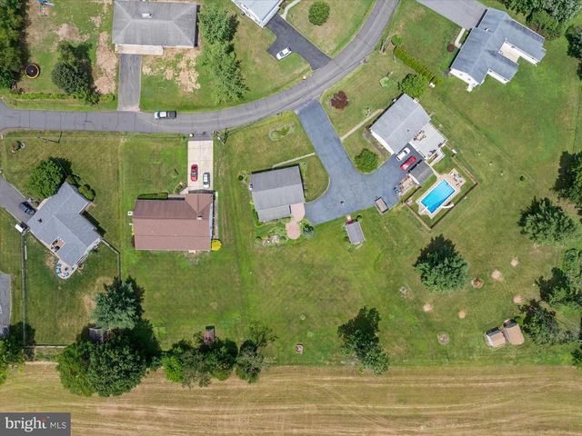 109 ROBERTS AVE, Quakertown, PA 18951