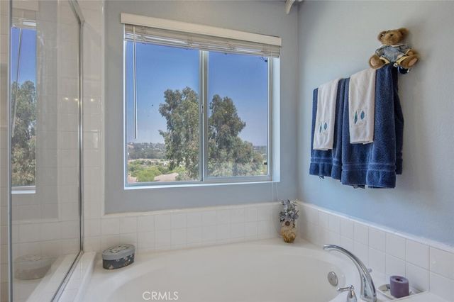 27950 Periwinkle Lane, Valencia, CA 91354