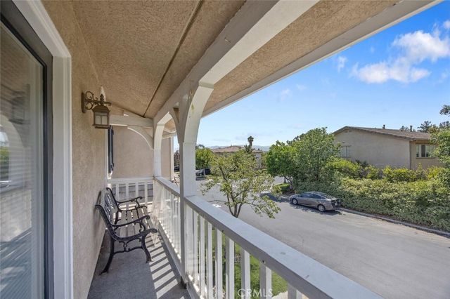 27950 Periwinkle Lane, Valencia, CA 91354