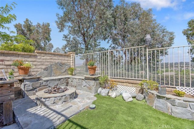 27950 Periwinkle Lane, Valencia, CA 91354