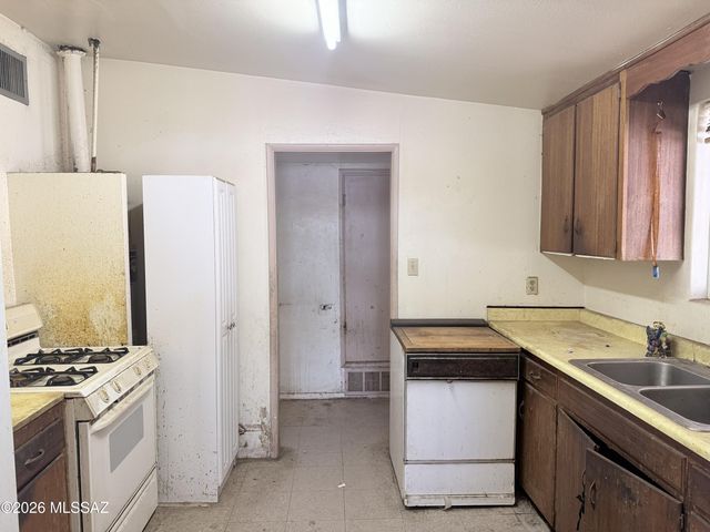 333 E Lee Street, Tucson, AZ 85705