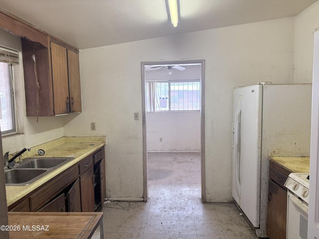 333 E Lee Street, Tucson, AZ 85705
