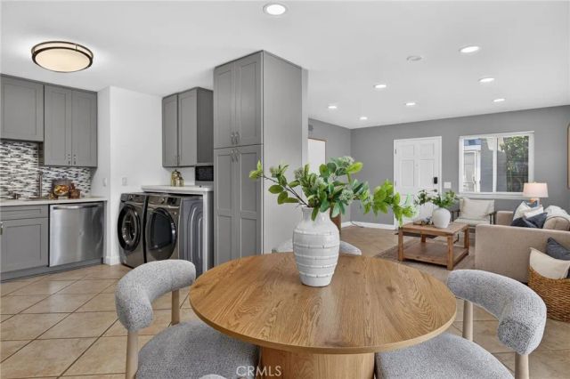 16516 Le Grande Lane, Huntington Beach, CA 92649