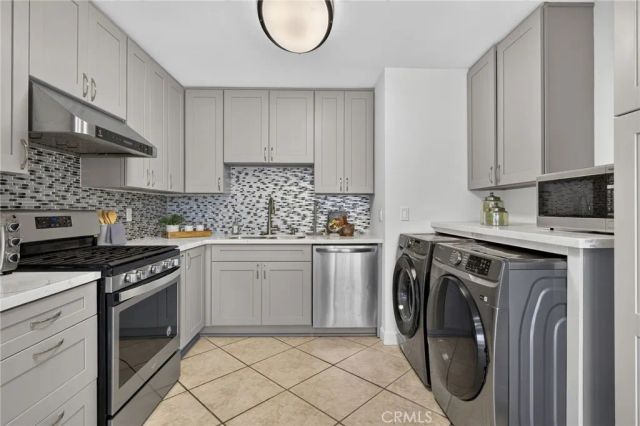 16516 Le Grande Lane, Huntington Beach, CA 92649