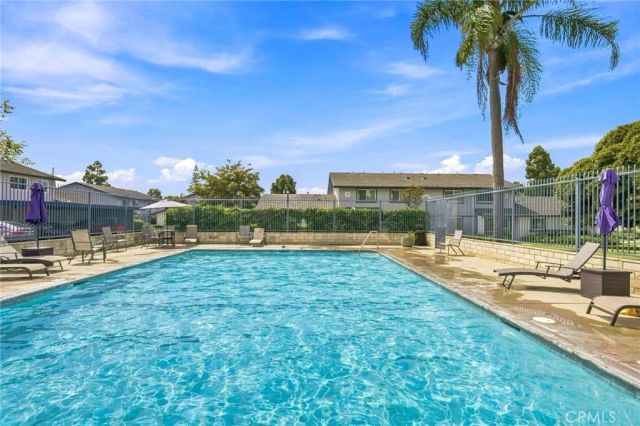 16516 Le Grande Lane, Huntington Beach, CA 92649