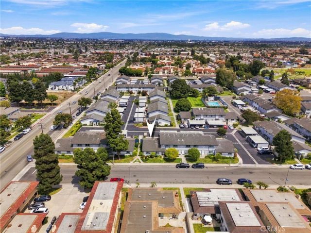 16516 Le Grande Lane, Huntington Beach, CA 92649