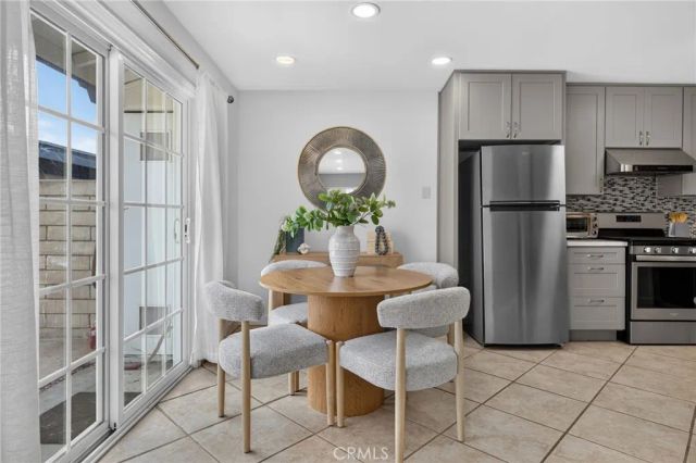 16516 Le Grande Lane, Huntington Beach, CA 92649