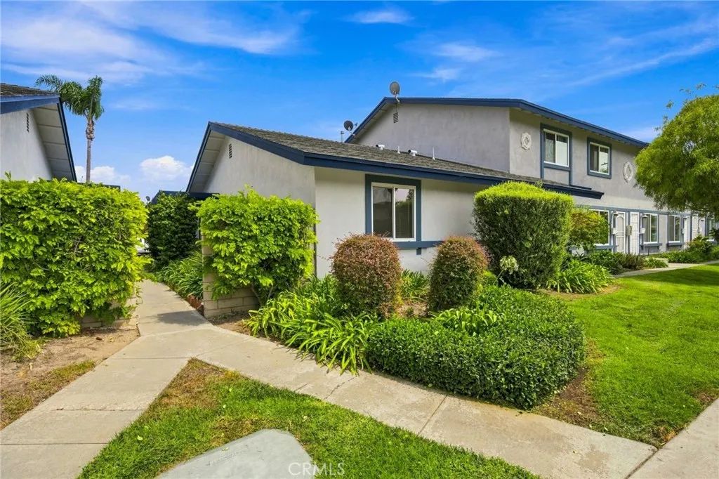16516 Le Grande Lane, Huntington Beach, CA 92649