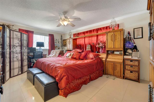 2480 NE 46th St, Lighthouse Point, FL 33064