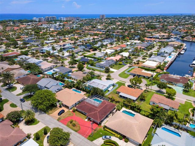 2480 NE 46th St, Lighthouse Point, FL 33064