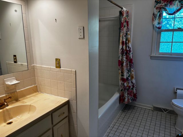 139 Country Lane, Frankfort, KY 40601
