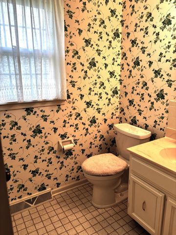 139 Country Lane, Frankfort, KY 40601