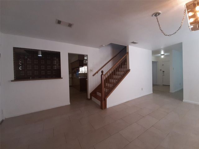 6405 Teal Run Drive, Houston, TX 77035