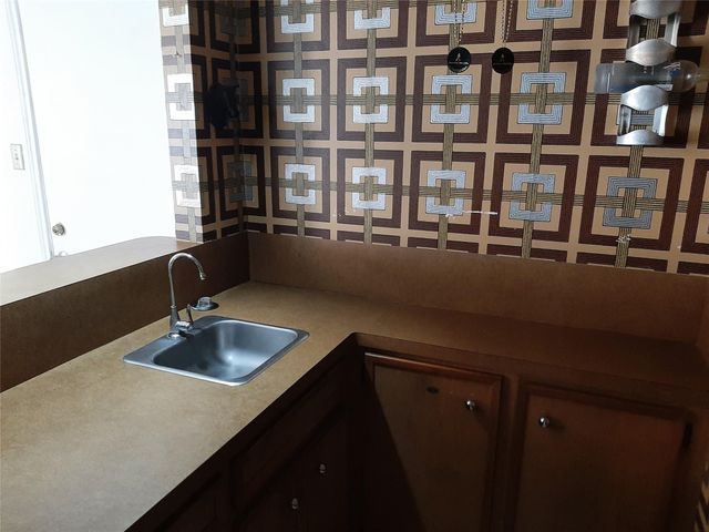 6405 Teal Run Drive, Houston, TX 77035