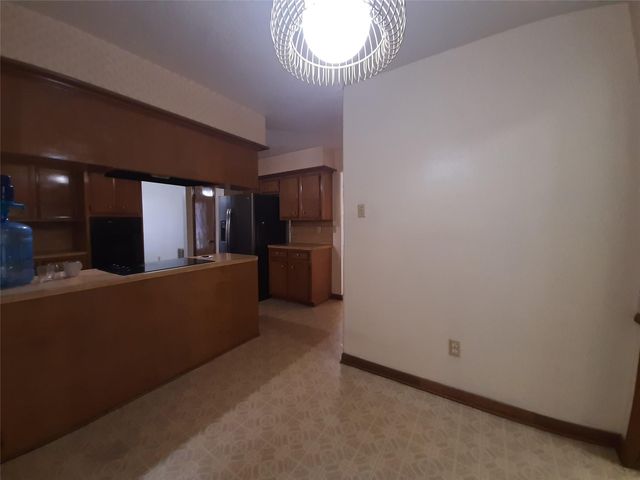 6405 Teal Run Drive, Houston, TX 77035