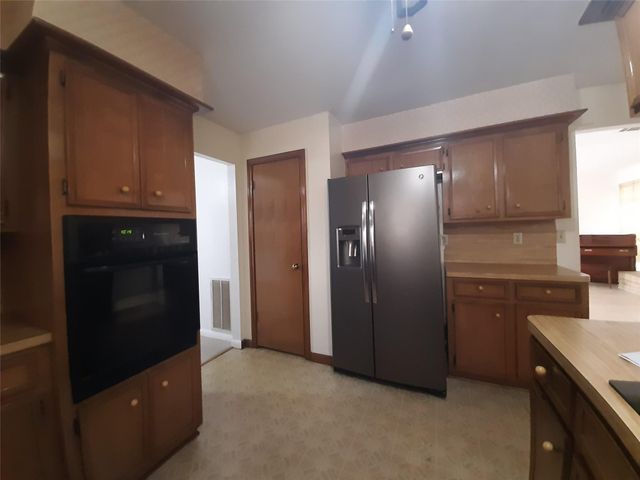 6405 Teal Run Drive, Houston, TX 77035