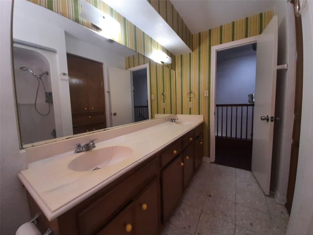 6405 Teal Run Drive, Houston, TX 77035