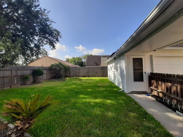 6405 Teal Run Drive, Houston, TX 77035