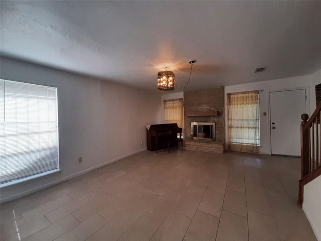 6405 Teal Run Drive, Houston, TX 77035
