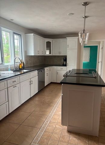 700 Locust St, Swansea, MA 02777