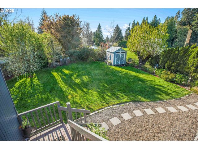 6331 Se CAVALIER Way, Milwaukie, OR 97267