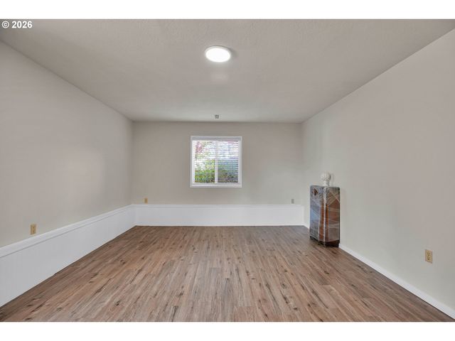 6331 Se CAVALIER Way, Milwaukie, OR 97267