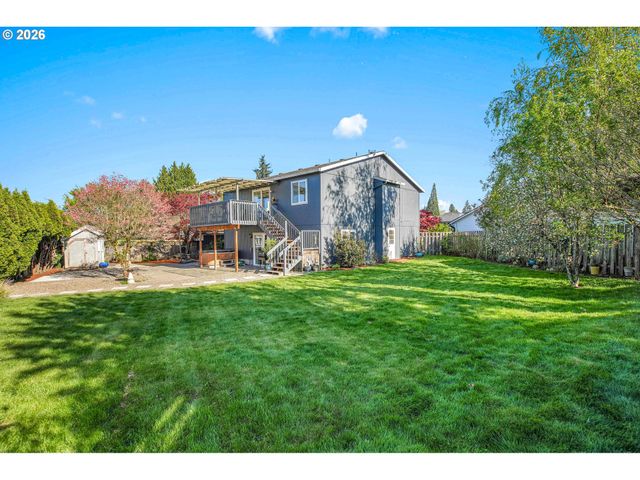 6331 Se CAVALIER Way, Milwaukie, OR 97267