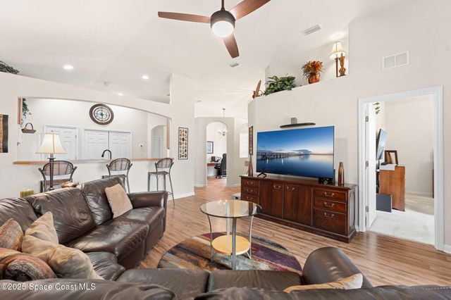 1910 Muirfield Way SE B, Palm Bay, FL 32909