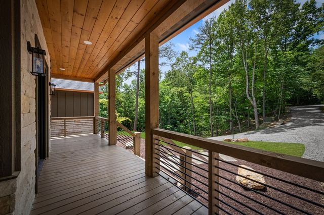 62 Tiffany Lane, Mineral Bluff, GA 30559