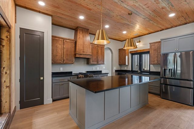 62 Tiffany Lane, Mineral Bluff, GA 30559