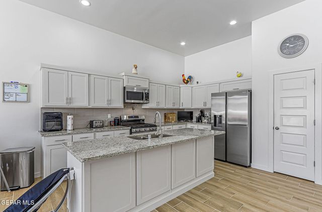 14585 JOHN MCNEELY Avenue, El Paso, TX 79938