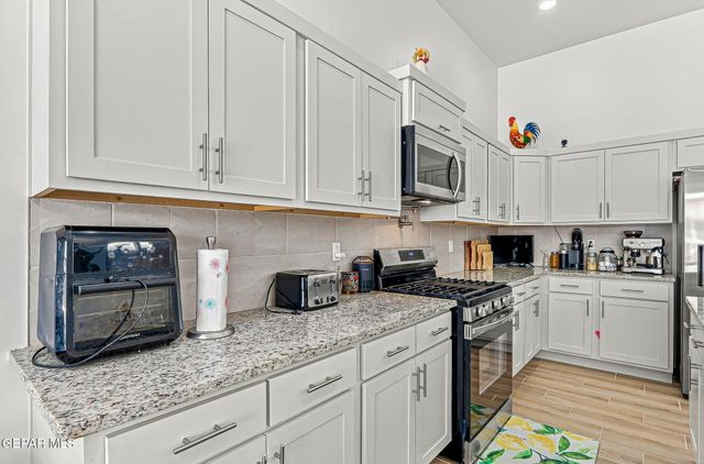 14585 JOHN MCNEELY Avenue, El Paso, TX 79938