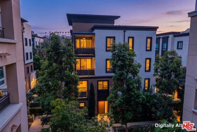 12883 Runway Road 1, Los Angeles, CA 90094