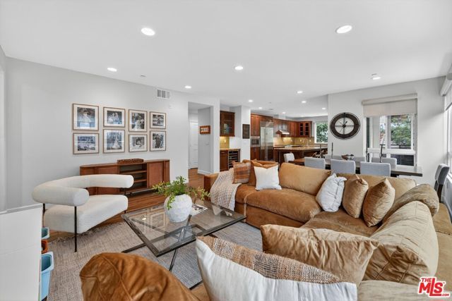12883 Runway Road 1, Los Angeles, CA 90094