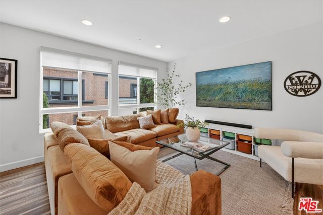 12883 Runway Road 1, Los Angeles, CA 90094