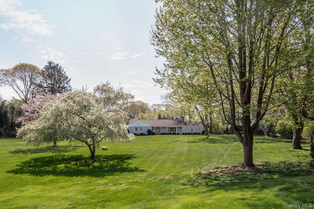 6 Lloyd Haven Drive, Lloyd Harbor, NY 11743