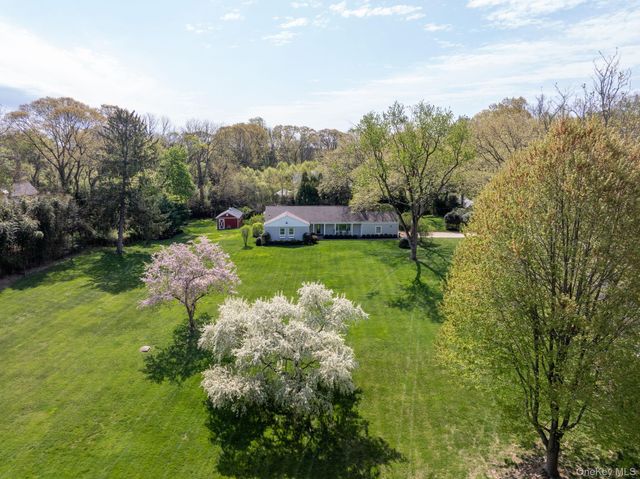 6 Lloyd Haven Drive, Lloyd Harbor, NY 11743