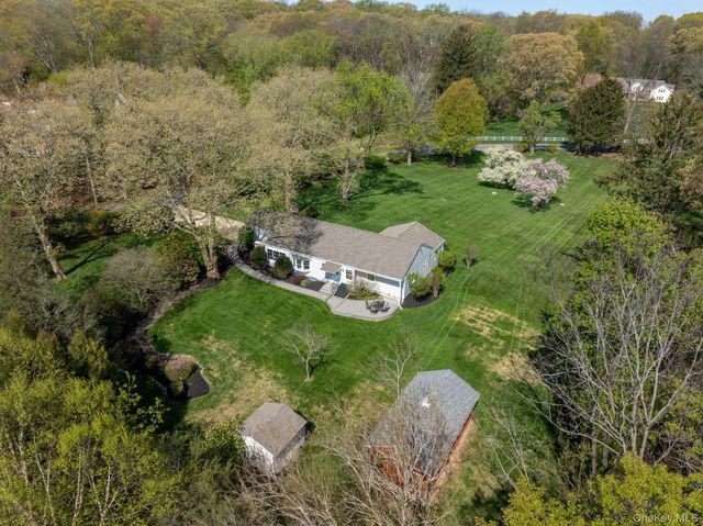 6 Lloyd Haven Drive, Lloyd Harbor, NY 11743